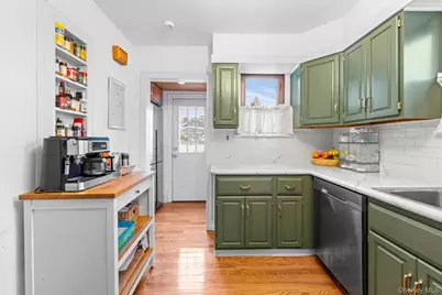 42 Driving Park Avenue, Lynbrook, NY 11563 - Photo 10