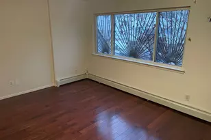 7 Dune Ct, Bronx, NY 10473 - Photo 8