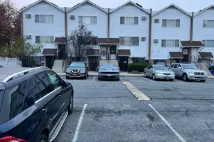 7 Dune Ct, Bronx, NY 10473 - Photo 16