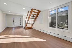 130 Gordon Pl, Freeport, NY 11520 - Photo 2