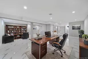 2105 Hoffman Ave, Elmont, NY 11003 - Photo 44