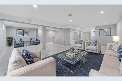 2105 Hoffman Avenue, Elmont, NY 11003 - Photo 42