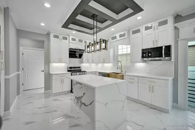 2105 Hoffman Avenue, Elmont, NY 11003 - Photo 24