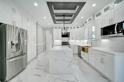 2105 Hoffman Avenue, Elmont, NY 11003 - Photo 22