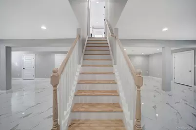 2105 Hoffman Avenue, Elmont, NY 11003 - Photo 46