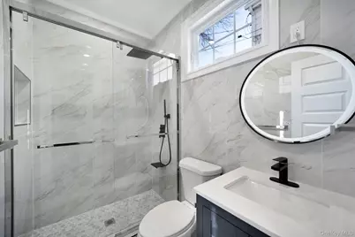 2105 Hoffman Avenue, Elmont, NY 11003 - Photo 40