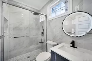 2105 Hoffman Ave, Elmont, NY 11003 - Photo 40