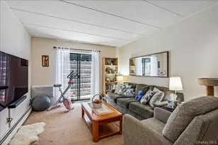 66-07 242nd St, Little Neck, NY 11362 - Photo 6