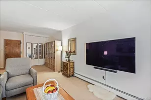 66-07 242nd St, Little Neck, NY 11362 - Photo 6