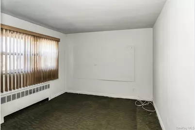 562 Arcadian Avenue, Valley Stream, NY 11580 - Photo 12