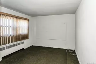 562 Arcadian Ave, Valley Stream, NY 11580 - Photo 12