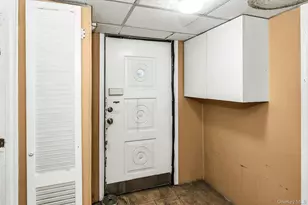 562 Arcadian Ave, Valley Stream, NY 11580 - Photo 24