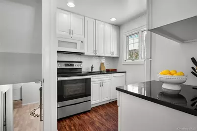 1114 Washington Avenue, Pelham, NY 10803 - Photo 8