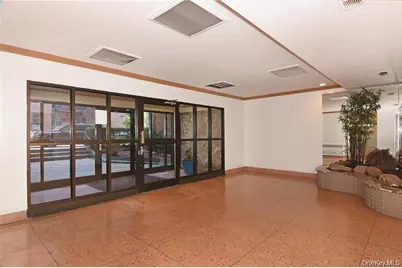 2165 Matthews Avenue #4A, Bronx, NY 10462 - Photo 16