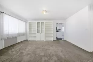 54 Staunton St, Yonkers, NY 10704 - Photo 6