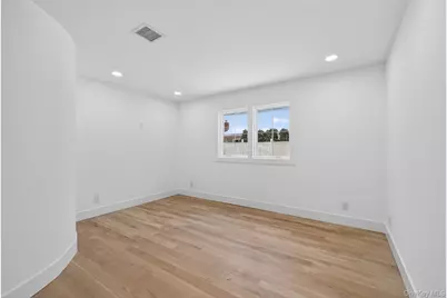 92 Kings Walk, Massapequa Park, NY 11762 - Photo 14