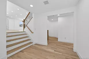 92 Kings Walk, Massapequa Park, NY 11762 - Photo 4