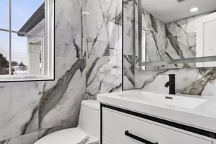 92 Kings Walk, Massapequa Park, NY 11762 - Photo 22