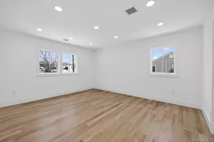 92 Kings Walk, Massapequa Park, NY 11762 - Photo 18