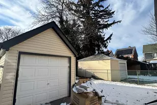 115-16 199th St, Saint Albans, NY 11412 - Photo 4