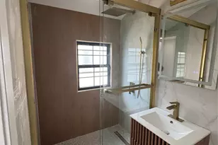 115-16 199th St, Saint Albans, NY 11412 - Photo 20