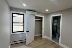 115-16 199th St, Saint Albans, NY 11412 - Photo 10