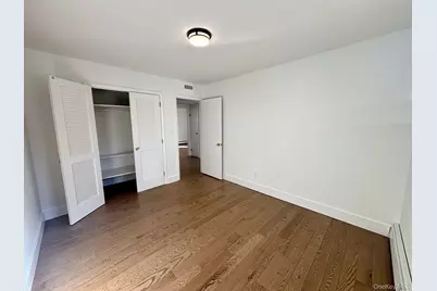 225 Cleveland Avenue, Mineola, NY 11501 - Photo 10