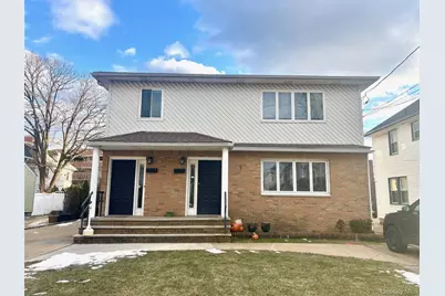 225 Cleveland Avenue, Mineola, NY 11501 - Photo 1