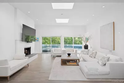 3 Southwood Lane, Quogue, NY 11959 - Photo 2