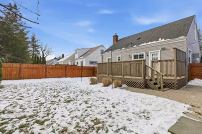 93 Smith Avenue, White Plains, NY 10605 - Photo 30