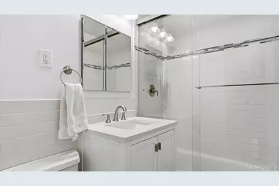 10 Lenox Road #1G, Rockville Centre, NY 11570 - Photo 12