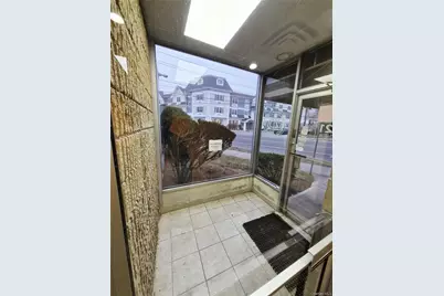 121 W Oak Street #STE 1, Amityville, NY 11701 - Photo 6