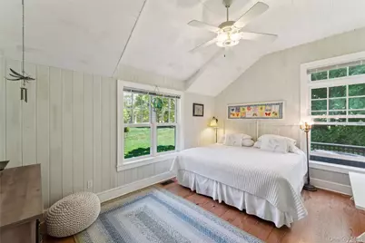 695 Main Street, Westhampton Beach, NY 11978 - Photo 16