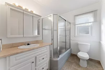 14 Baylor Circle, White Plains, NY 10605 - Photo 16