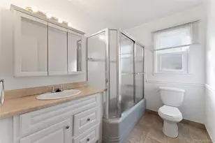 14 Baylor Cir, White Plains, NY 10605 - Photo 16