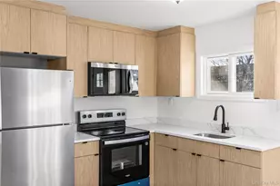 818 Meade Ave, Bellport, NY 11713 - Photo 6