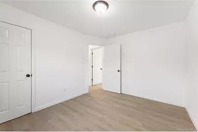 818 Meade Avenue, Bellport, NY 11713 - Photo 14