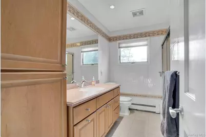 48 Randolph Drive, Dix Hills, NY 11746 - Photo 34