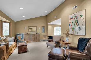 48 Randolph Dr, Dix Hills, NY 11746 - Photo 10