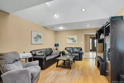 48 Randolph Drive, Dix Hills, NY 11746 - Photo 26