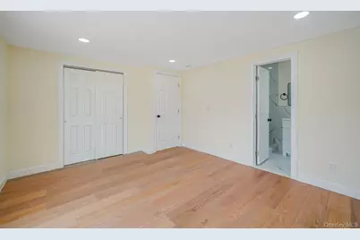 131 Belle Avenue, Ronkonkoma, NY 11779 - Photo 14