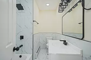 131 Belle Ave, Ronkonkoma, NY 11779 - Photo 12