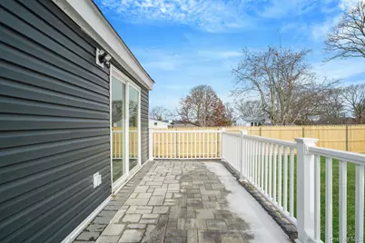 131 Belle Avenue, Ronkonkoma, NY 11779 - Photo 20