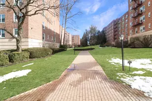 1300 Midland Ave, Yonkers, NY 10704 - Photo 2