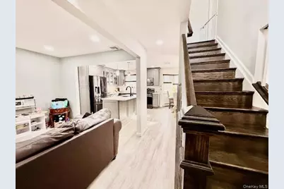 116 Robinwood Drive, Shirley, NY 11967 - Photo 10