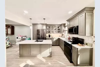 116 Robinwood Drive, Shirley, NY 11967 - Photo 6