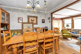 27 Deepdale Pkwy, Roslyn Heights, NY 11577 - Photo 6