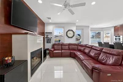 20 Hyman Court, Brooklyn, NY 11229 - Photo 12