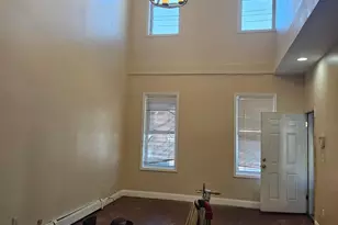 105-17 170th St, Jamaica, NY 11433 - Photo 2