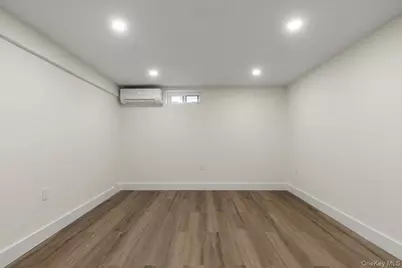 331 Alta Vista Drive, Yonkers, NY 10710 - Photo 22